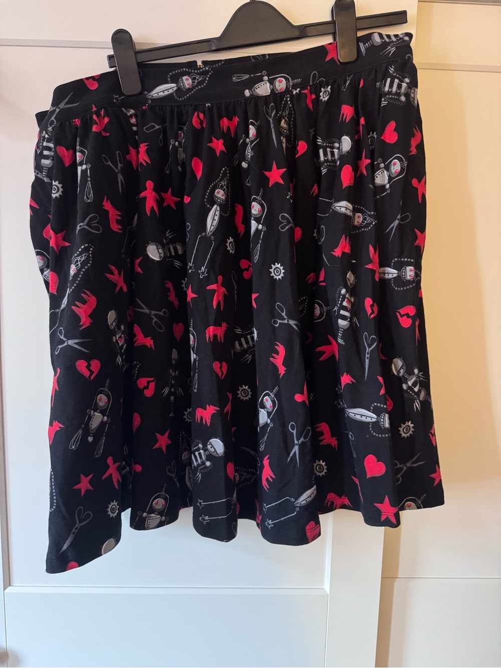Edward Scissorhands Vixen I Am Not Complete Skirt